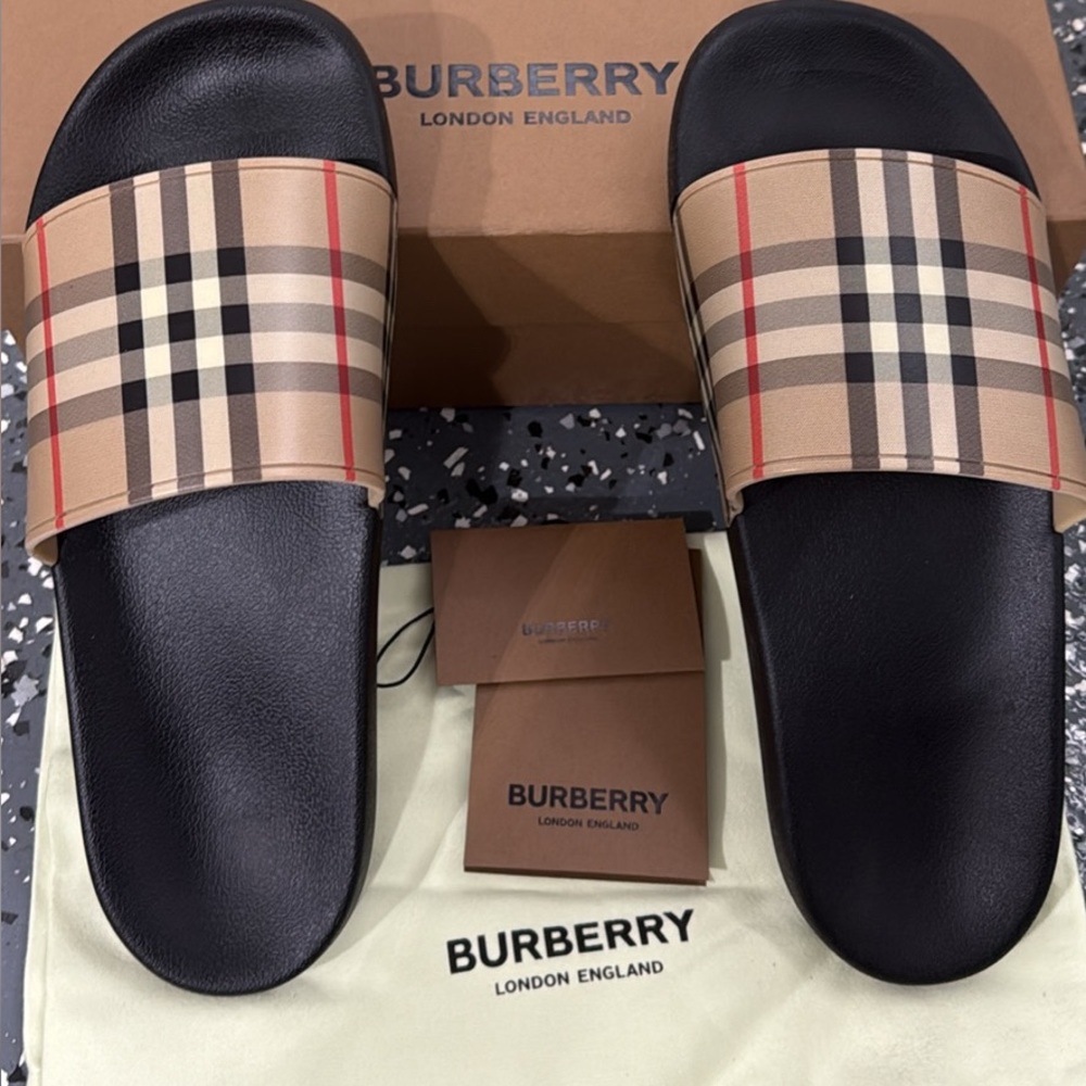 Burberry Men's Black and Beige Check Sandals